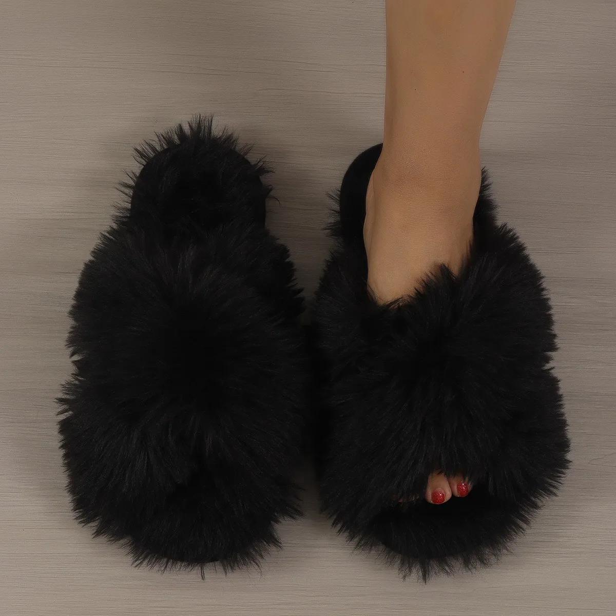 Women Fashion Home Slippers 2025 Female Flip Flops Fluffy Shoes Cross n Slides Ladies Soft Warm Plush Slipper 251031