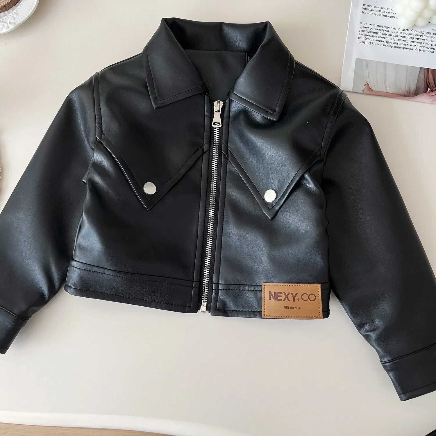 Two-piece Set for Girls Handsome Lapel Solid Leather Top Solid Leather Pleated Skirt Kids Clothes Girls Toddler Girl Clothes Y251105