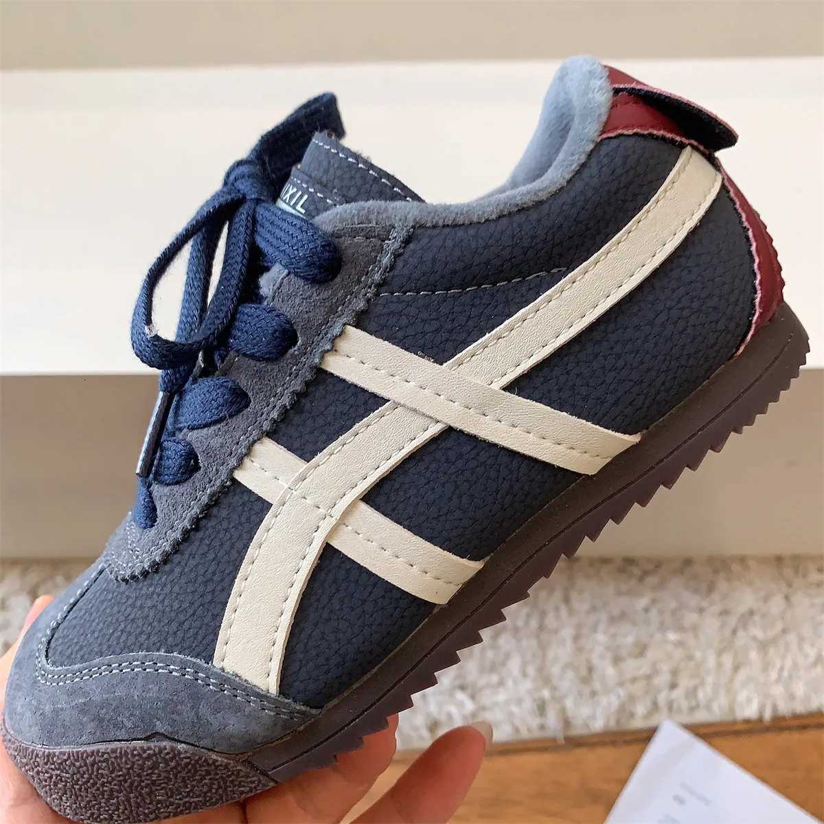 Color matching trendy winter classmate childrens moral training shoes velvet childrens baby shoesT251105