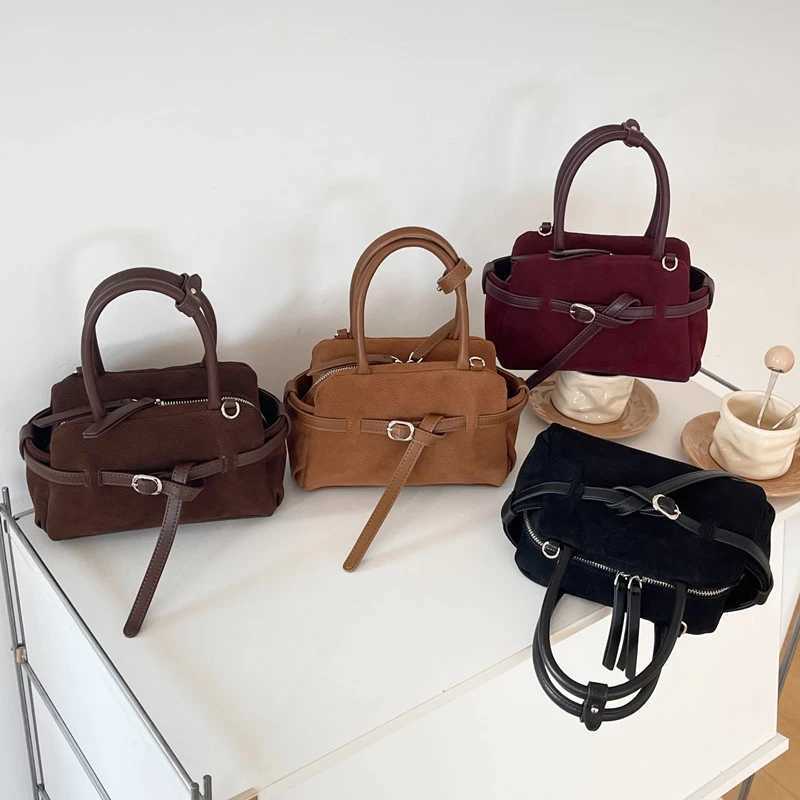 Womens Bag Retro Belt Buckle Design Handbag Large Capacity Shoulder Bag Niche Quality Commuter Woman Tote Bag Casual Shopper Z251104