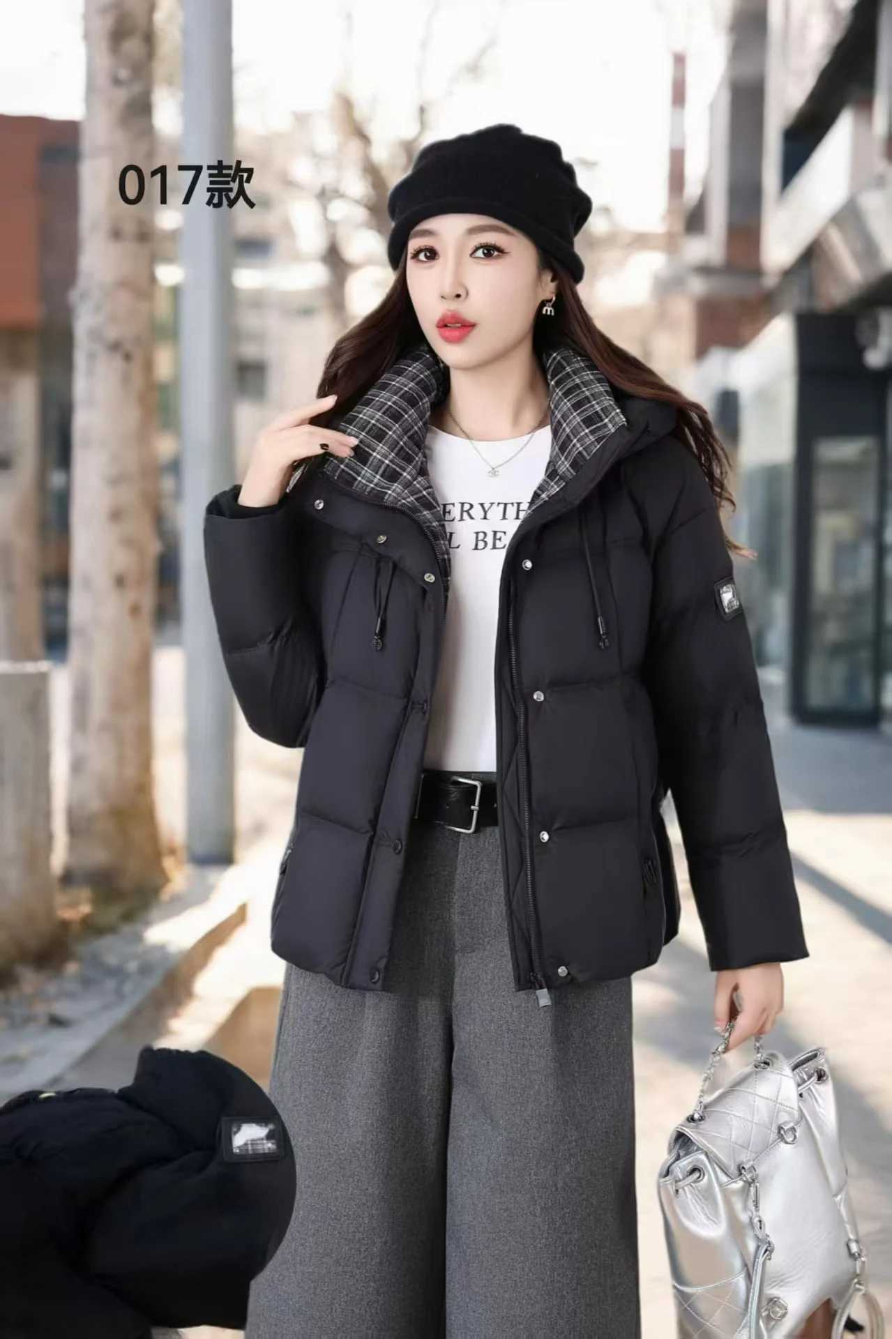 2024 New Fashion Women White Duck Down Jacket with Hood Autumn Winter Warm Over Size Casual Short Thick Outwear Female CoatT251105