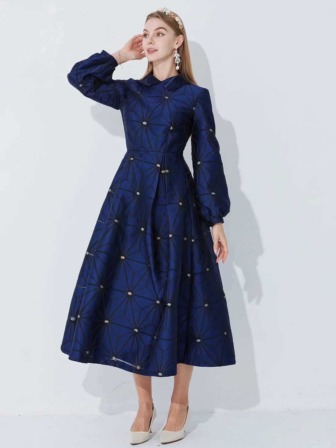 Fall/Winter Turned Collar Lined Sleeve A-Line Silhouette Geometric Heavyweight Jacquard Elegant and Graceful Long Dress J251105