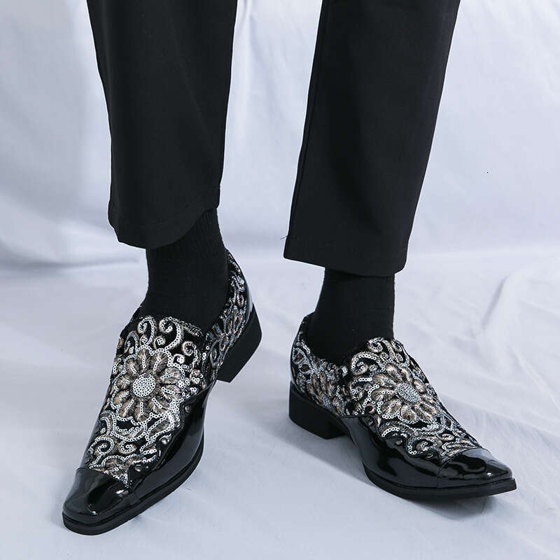 Large size new casual fashionable youth trend pointed toe shoes, business formal leather shoes