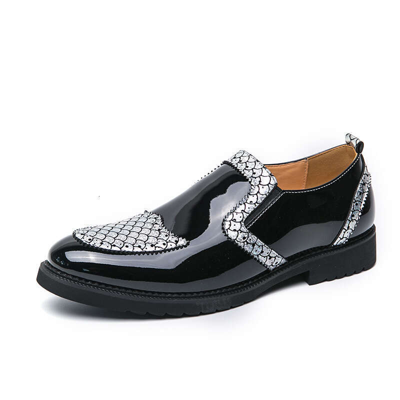 Large size leather 2024 Spring and Autumn men's British style Korean version wedding groom shiny hairstylist gold shoes