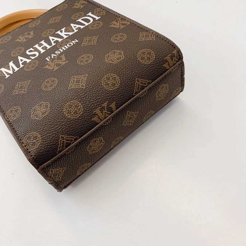 Elegant Ladies Leather Handbag Crossbody Style Shoulder Bag With Detachable Strap By Luxury Brand Famous Designer Z251104