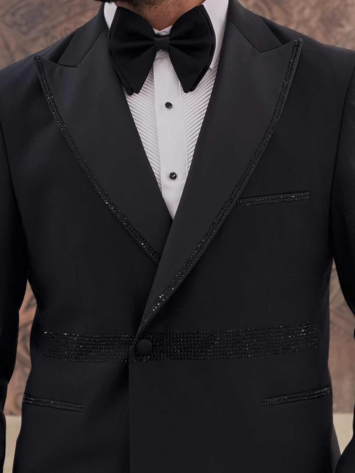 Formal Man Tuxedos 2 Piece Set Jacket Pants Men Suit Exquisite Peaked Lapel One Button Evening Wedding Groom Coat Customized