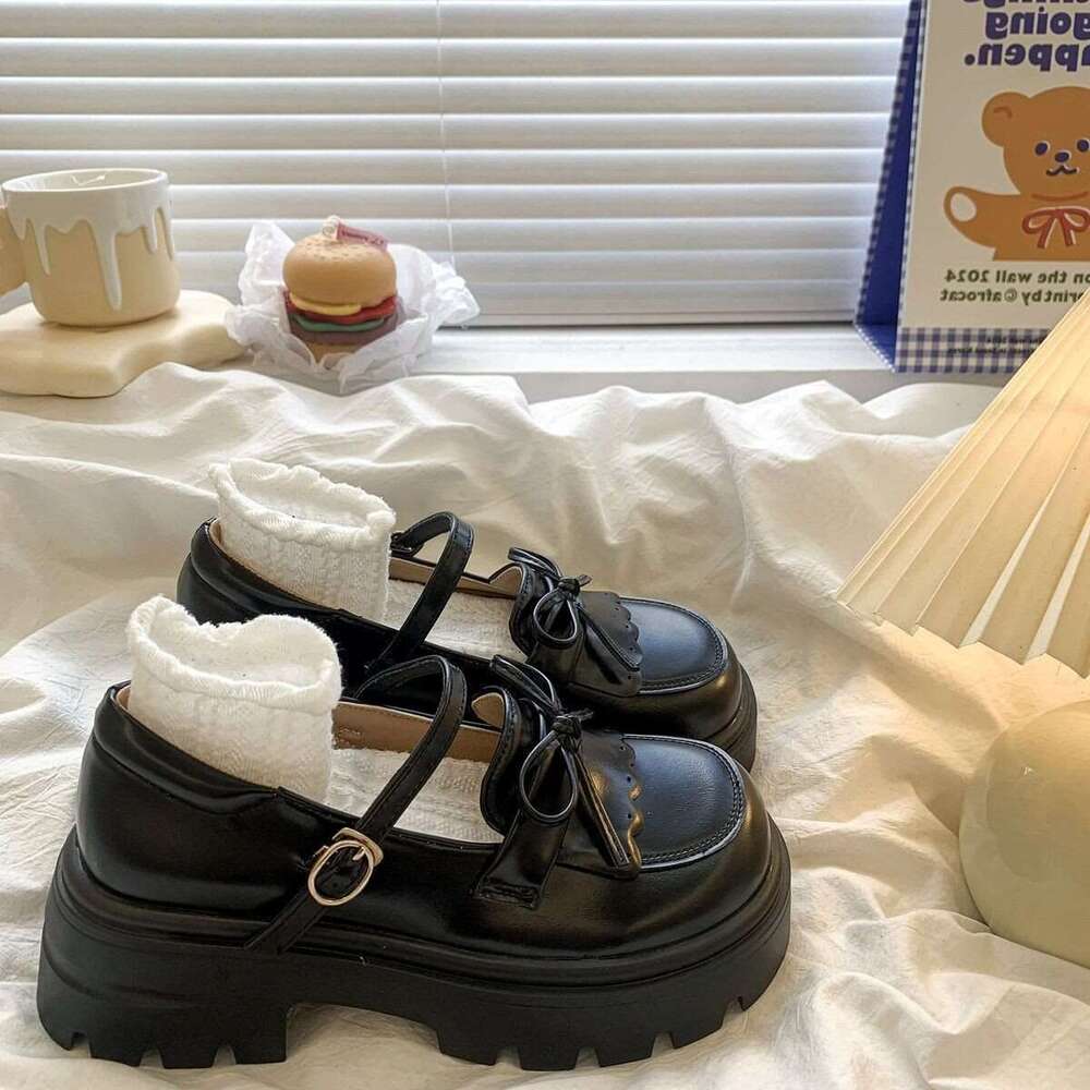 Dress paired with JK spring British style brown new 2025 thick soled small leather for women Mary Jane single shoes