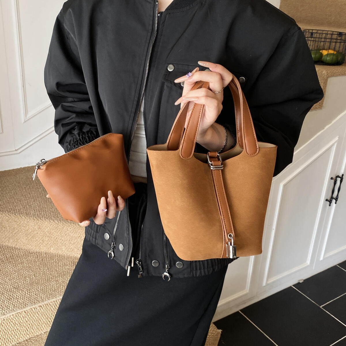 Frosted retro small bag for women, versatile for autumn and winter, crossbody mother bag, casual Korean version bucket bag