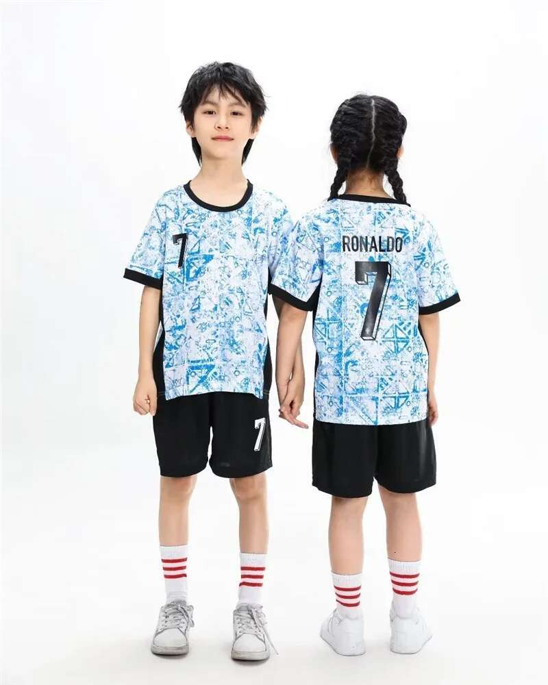 aldult children's clothing set Football sport Uniforms boy girl Portugal fans Jersey Training wear games kits Leisure shirt