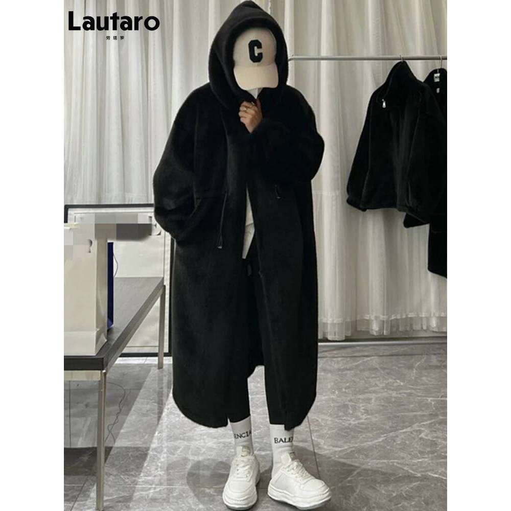 Designer Clothes Lautaro Winter Long Oversized Warm Thick Blue White Fluffy Faux Fur Coat Women With Hood Loose Casual Korean Style Fashion Hot Sellin