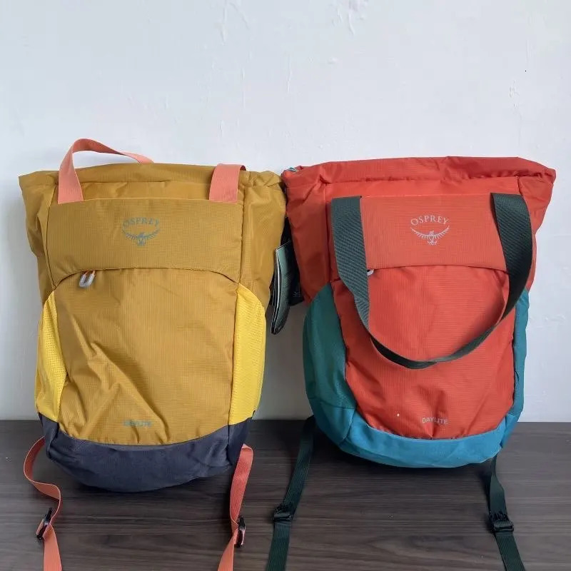 Backpack Schoolbag for Men and Women Largecapacity Waterproof Computer Light Outdoor Bag 20L 251104