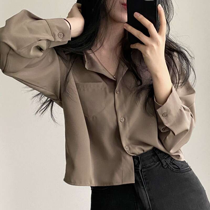 Korean Chic Retro Stylish Turn-Down Collar Fashion Versatile Design Sense Niche Single-Breasted Shirt Short Top For Women B5