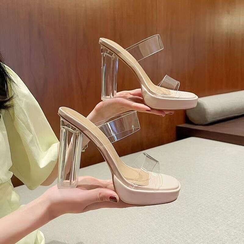 Small stature, not tiring feet, high heels, women's sandals, 2024 summer new transparent design, crystal cool slippers for external wear