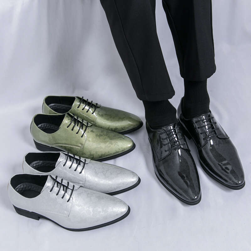 Large men's 2024 Spring and Autumn pointed patent leather shiny surface business formal attire groom wedding shoes 48