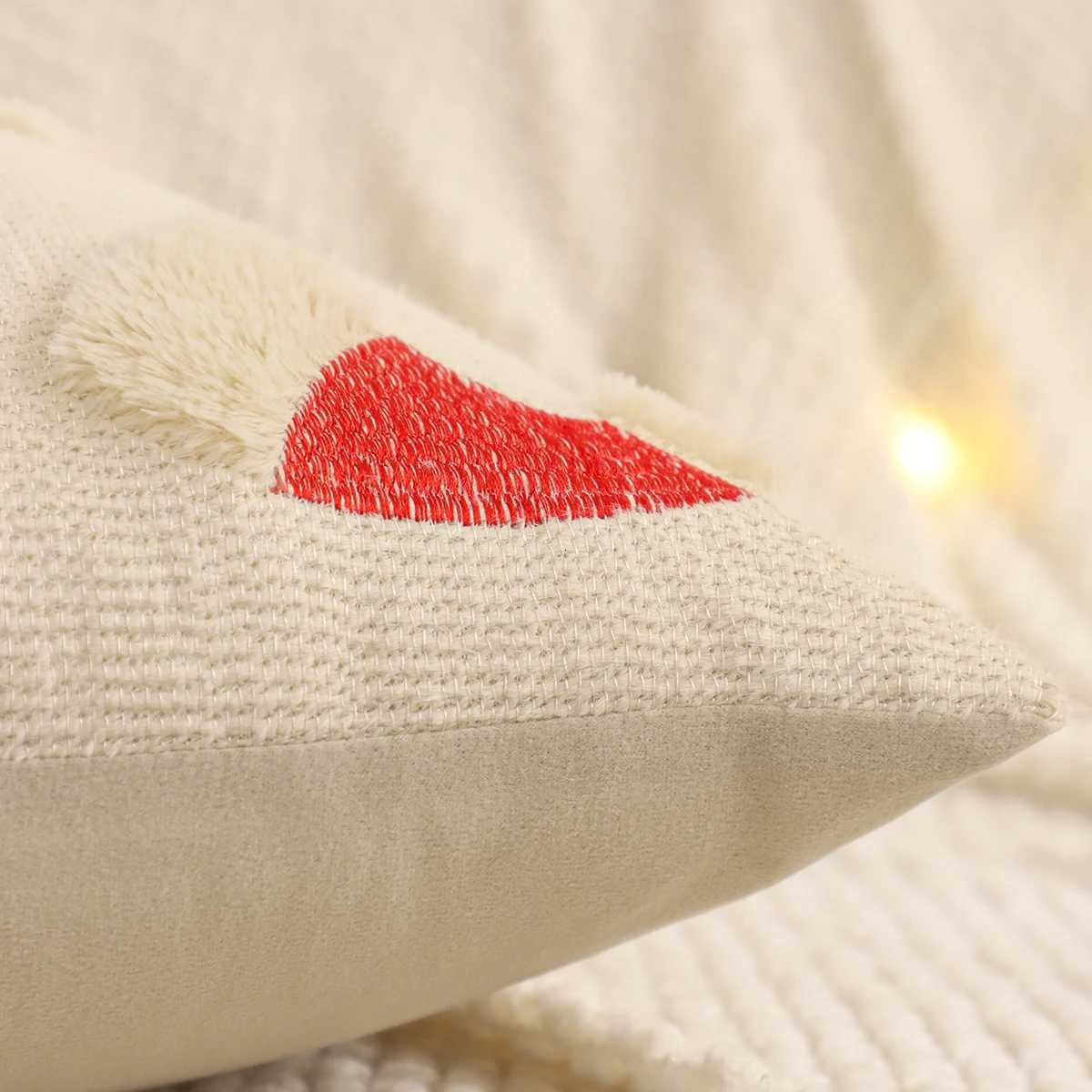 Quilting Throw Pillow Cover Christmas Decoration Faux Fur Snowflake Winter Plush Farmhouse Home Sofa Living Room 1818 in Y251105