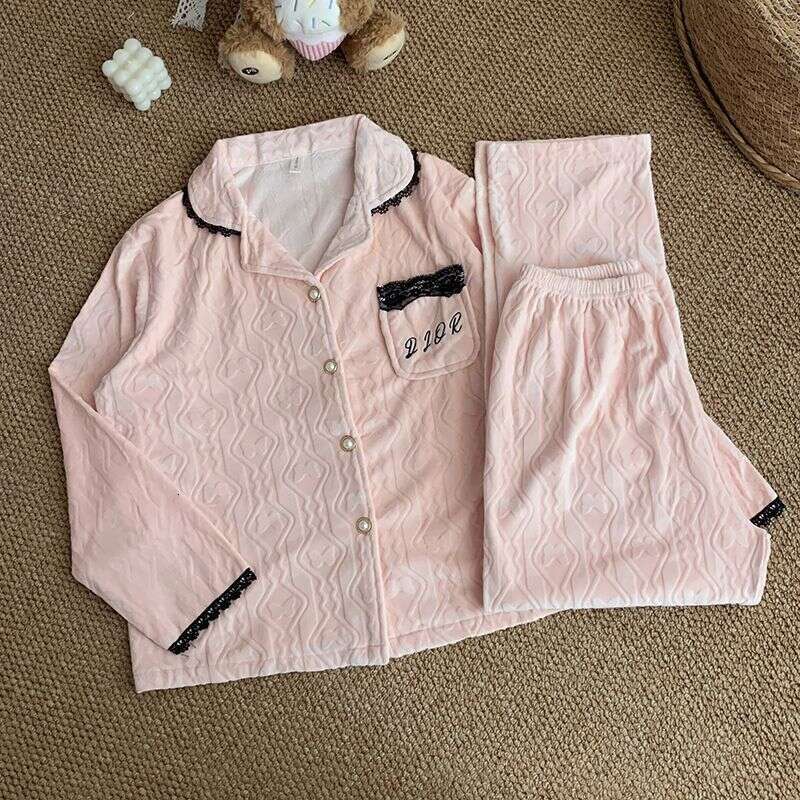 Velvet Pajamas Thickened Jacquard Embroidery Pocket Ultra Soft Warm Elegant Pajamas Autumn Winter Designer Luxury Pyjama