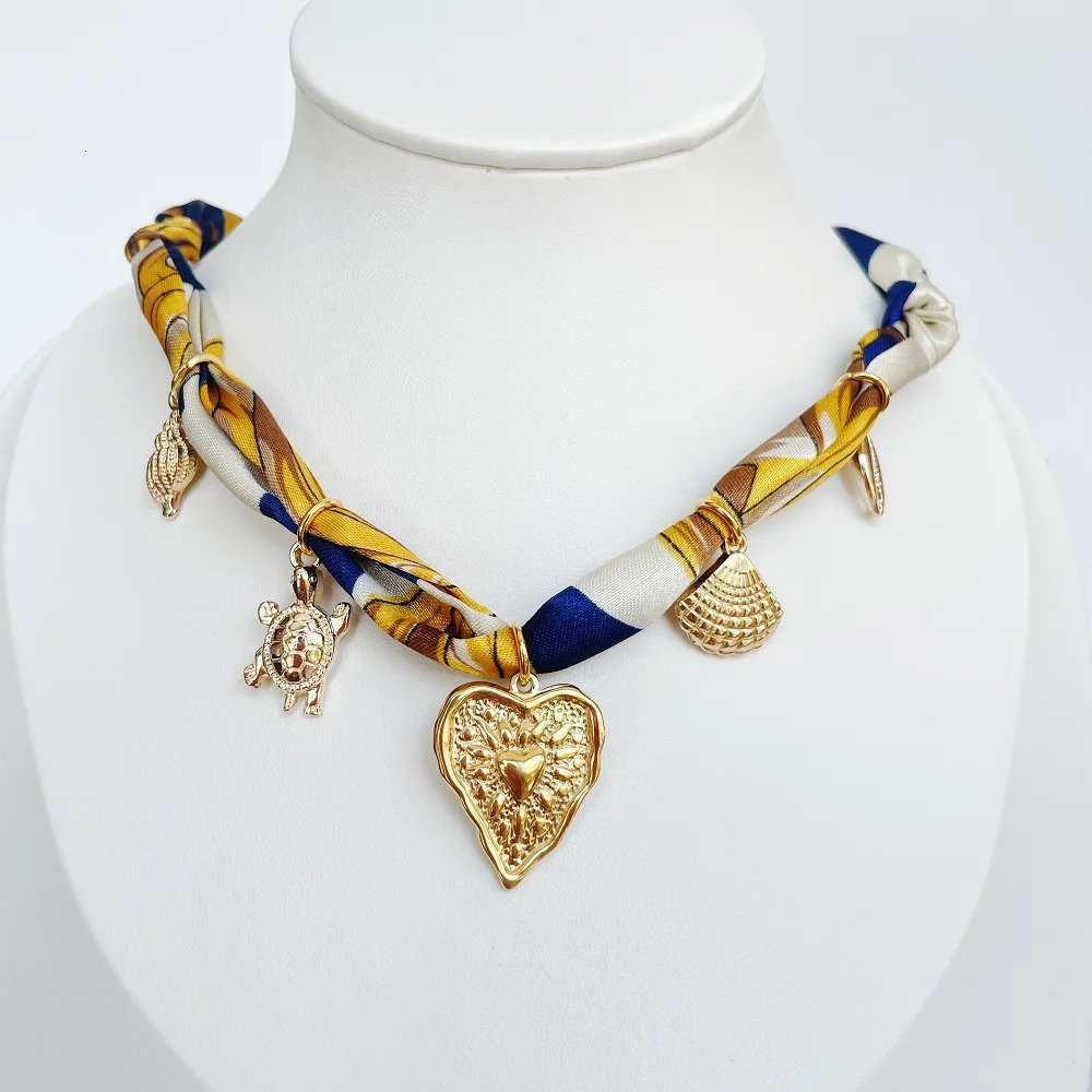 Blue Bandana Necklace Featuring Ocean Animal Charms Fashion Scarf Pendant for Women AutumnThemed Accessory Gift 251031