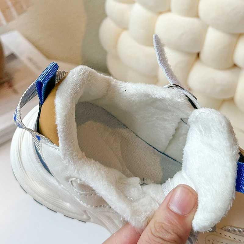 Childrens Padded Sneakers 3-18 Years Old Boys Thickened Leather Girls White Shoes Fall Winter Soft Non-slip Kids Cotton ShoesT251105