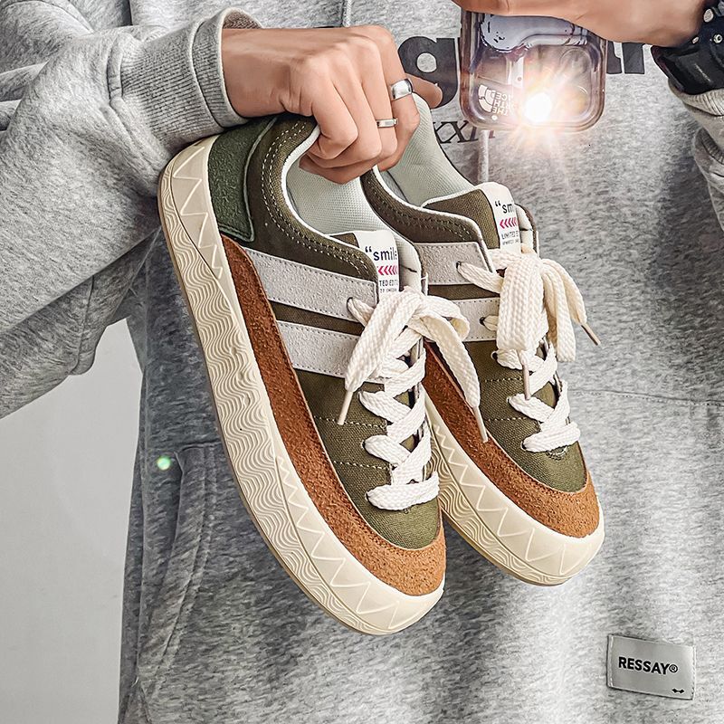 Thick-Soled Bread Niche Design Men's Trendy Korean Version Versatile Skateboard Hong Kong Style Low-Top Sports Casual Shoes