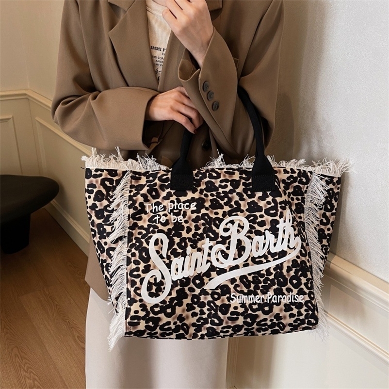 Autumn And Winter Fashion Personalized Print Tote Bags Retro Large Capacity Shopper Canvas Handbag Women Trendy 251104