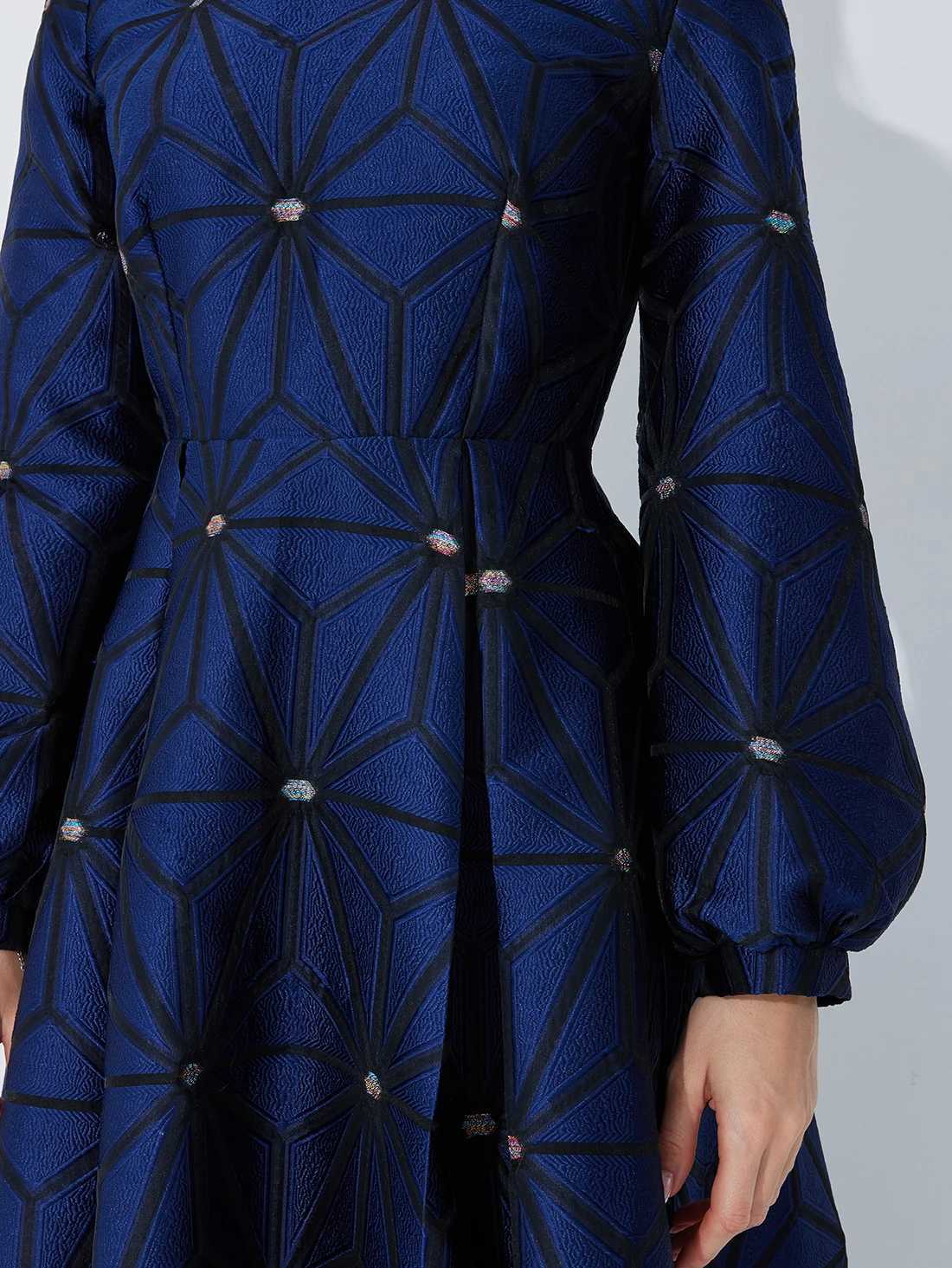 Fall/Winter Turned Collar Lined Sleeve A-Line Silhouette Geometric Heavyweight Jacquard Elegant and Graceful Long Dress J251105