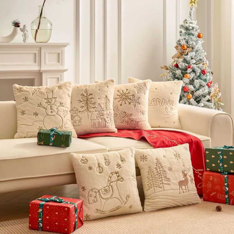 Plush Christmas Embroidered Cushion Cover Soft and Comfortable Festival Pillow Covers Decorative New Years Home Pillow Case Y251105