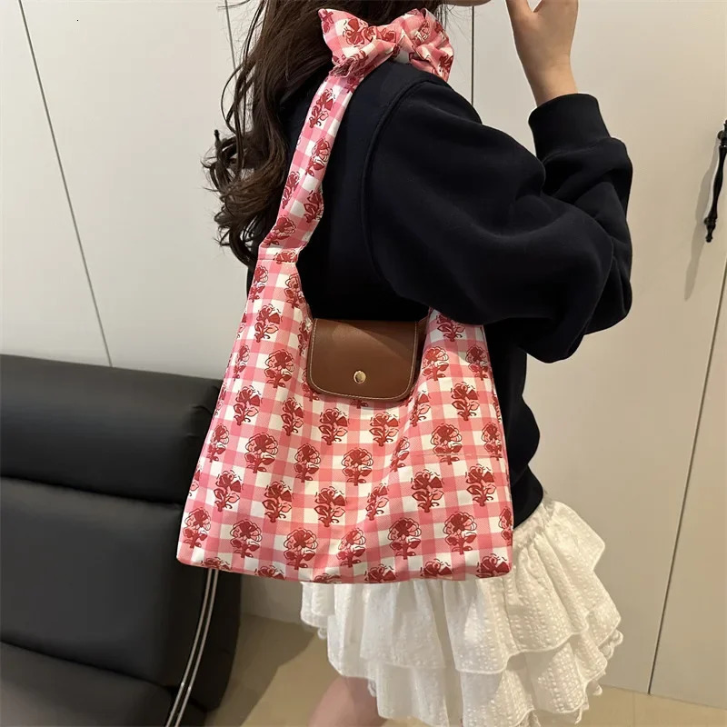 High Aesthetic Canvas Tote Bag Women Large Capacity Shoulder Bag Fashionable Lazy Style Trendy Ladies Handbag 251104
