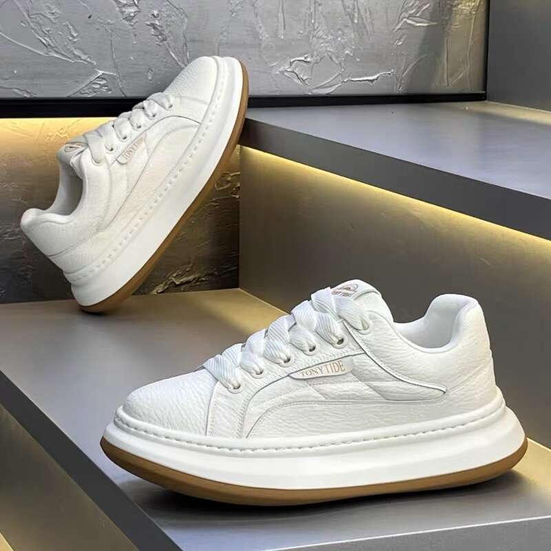 Kuaishou Douyin Same Style Autumn New Breathable Dad Fashion Casual Versatile Lightweight Trendy White Shoes