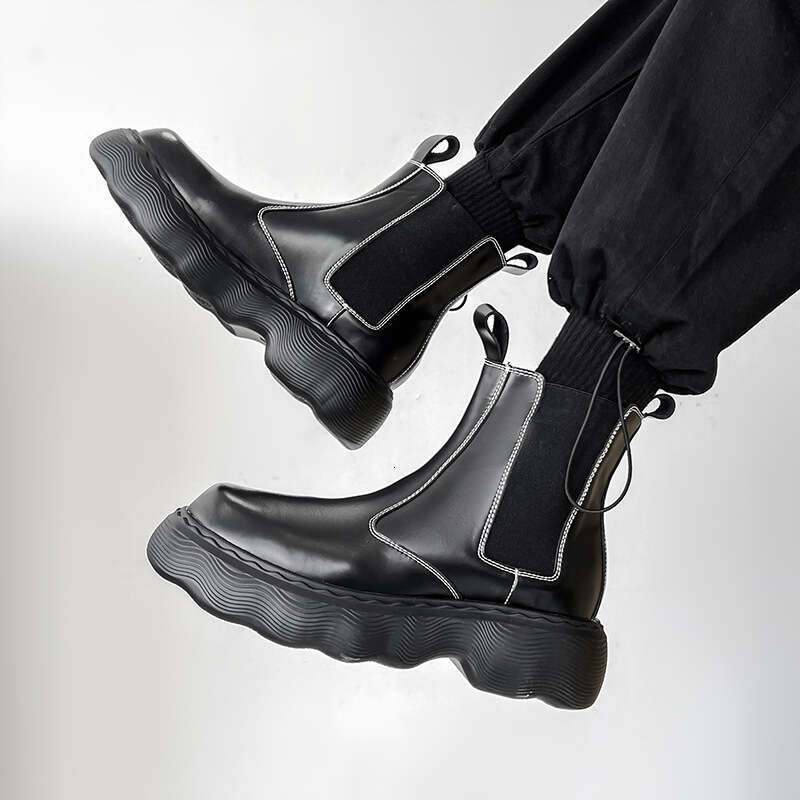 Chelsea men's high ins British style chimney autumn and winter mid top Martin height increasing motorcycle boots