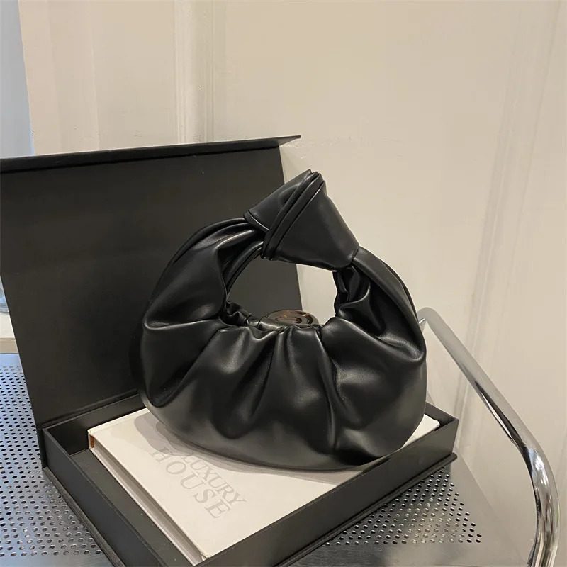 Autumn Selling Street Trend Folding Bag Advanced Texture Underwear Bag Womens Simple Small Fresh Handbag Wallet 250402