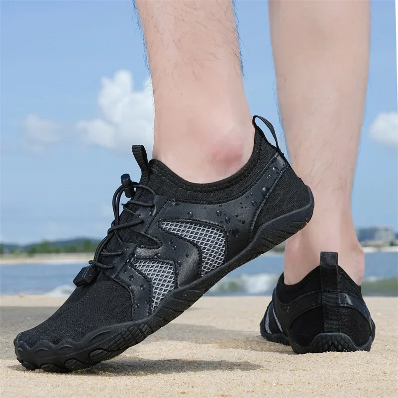 Women Men Water Shoes Upstream Wading Swimming Barefoot Five Fingers Aqua Shoes Beach Seaside Gym Fitness Unisex Sneakers 250402