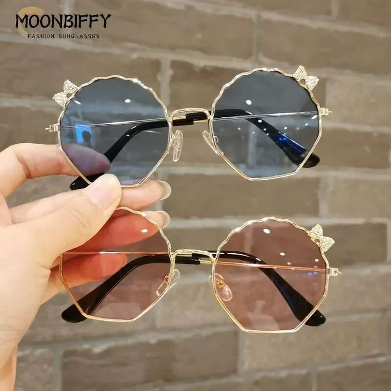 New Fashion Children's Sunglasses Boys and Girls Anti-UV Sun Baby Cute Bow Little Girl Shell Glasses Metal Frame Eyewear
