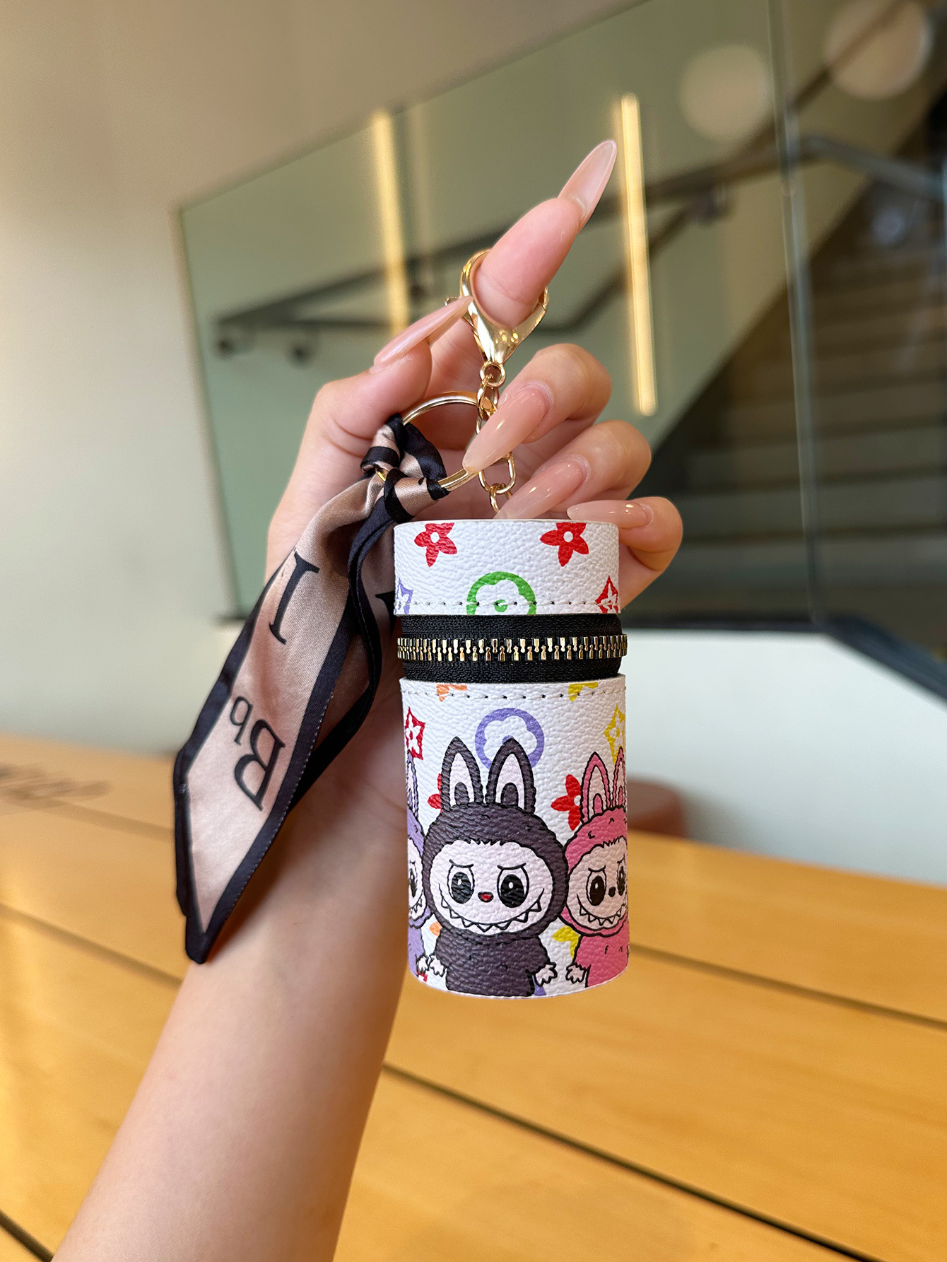 Free shipping designer keychains mini card leather change storage floral pendant keycard keybag Mini cylindrical makeup bag to carry with you - view 5