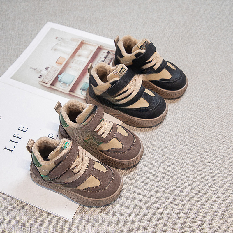 Autumn and winter luminous shoes, cotton shoes, wool lining, fashionable trendy shoes, children's shoes, soft soled sports shoes, casual children