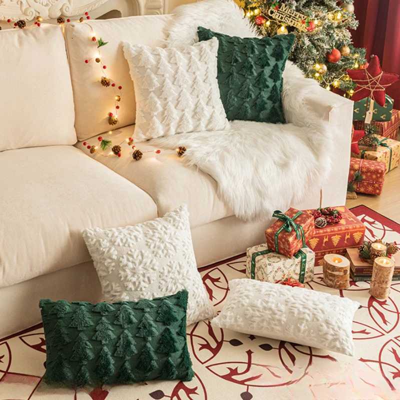 2024 New Christmas Cushion Cover Plush Gilding Pillowcase Red Green and White Festival Home Decoration Pillow Covers Y251105