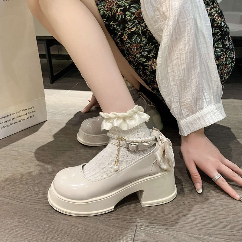 Fairy style thick heeled Mary Jane 2025 spring and summer new pearl matching skirt not tiring feet high heels small leather shoes