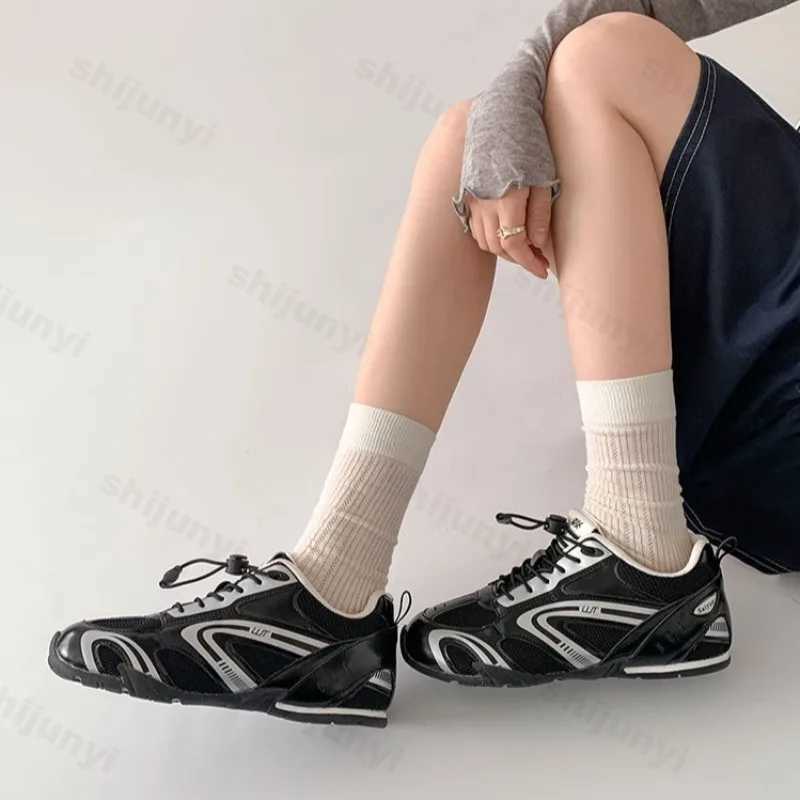 Casual Sports Lace Up Shoes for Wen 2025 New Style Spring Cfortable Versatile Fion Low Top Flat Non Slip Sneakers Y251105