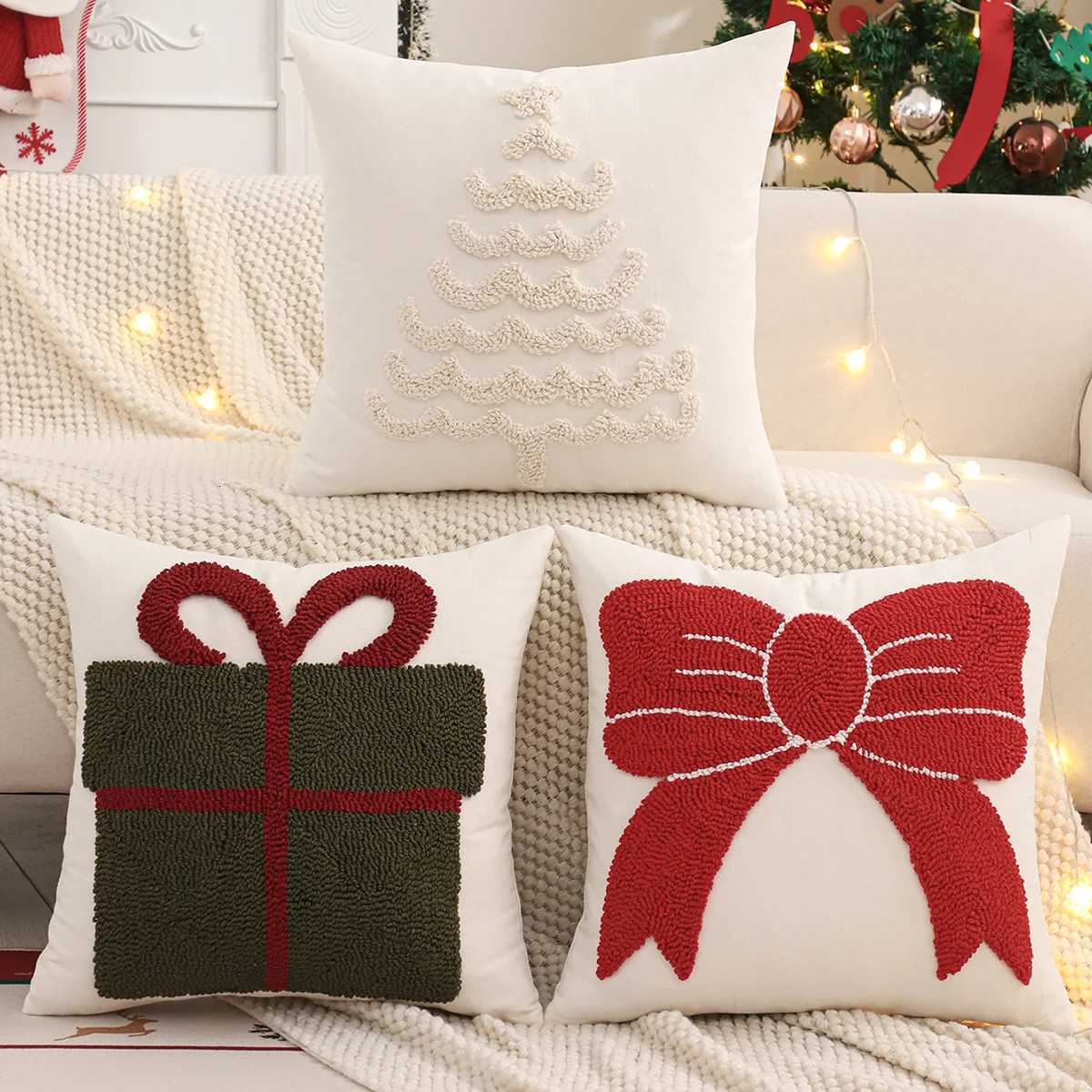 Tufted Throw Pillow Cover Christmas Decoration Canvas Christmas Tree Bow Gift Winter Farmhouse Home Sofa Living Room Y251105