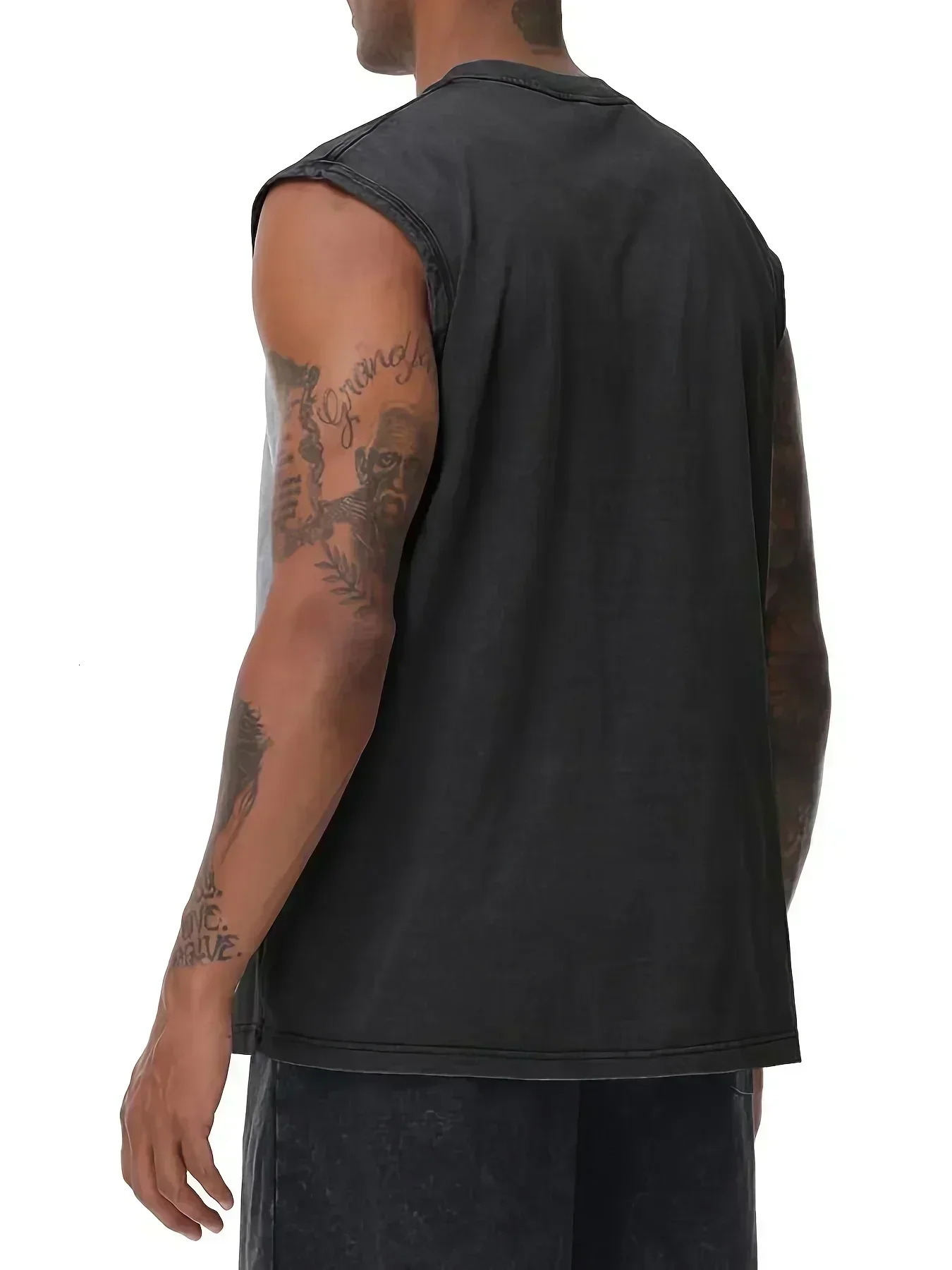 2025 Summer American Trend Fashion Gothic Font Pattern Printed Vest Men and Women Washed Old Vest 250402