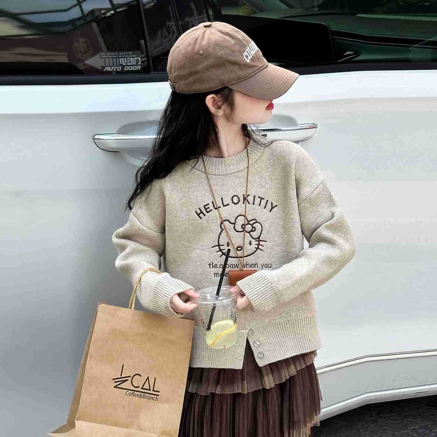 Sanrio Girls Autumn Winter Sweater 2025 New Korean Style Hello Kitty Knitted Sweater Autumn Big Kids Woolen Sweater Coat Trendy H251105