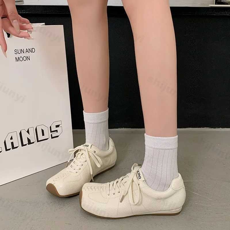 Wens Desig Square Casual Non Slip Flat Single Shoes Autumn 2025 New Shallow Mouth Cfortable Lace Up Sneakers Y251105