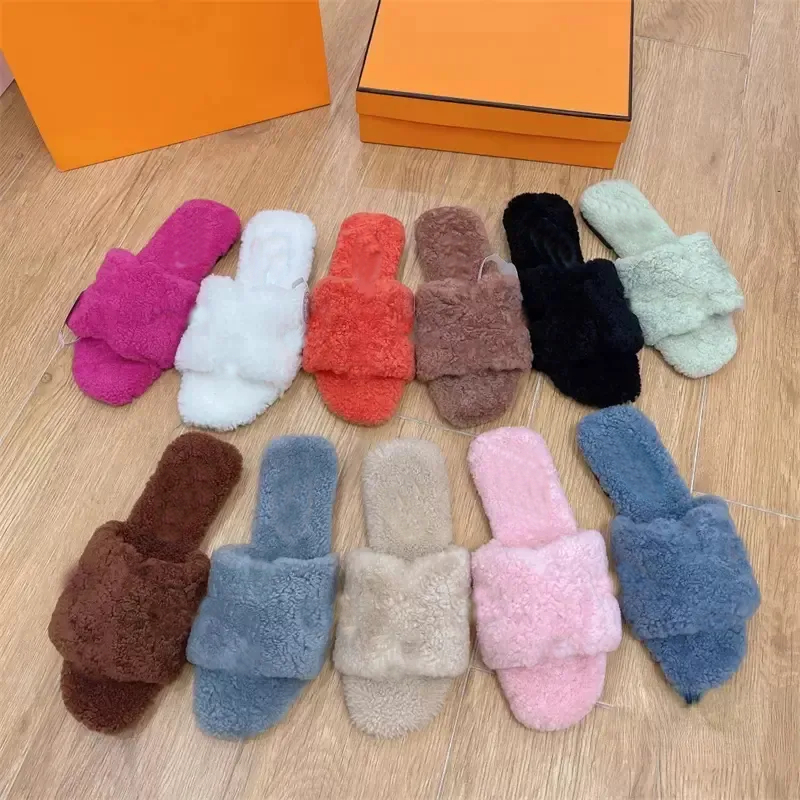 Designer Women's Slippers Luxury Slide Trendy Fashion Wool Slipper Warm Comfort Flat Bottom Slippers Autumn Winter Shoes Size 35-42