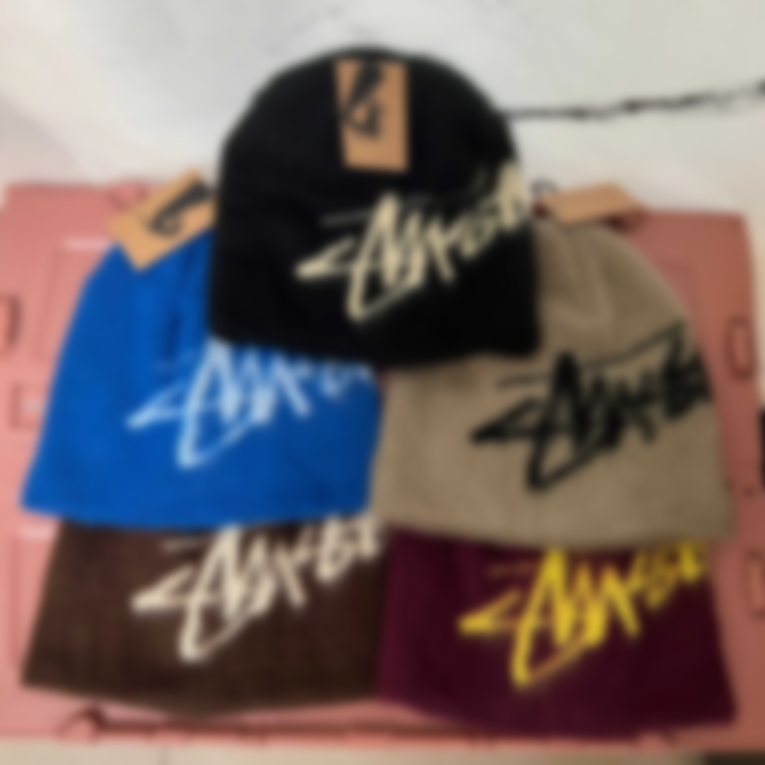 Classic stusly brim casual hats for men and women, warm and cold hats for autumn and winter, a bunch of outdoor fashionable woolen hats for couples, knitted hats