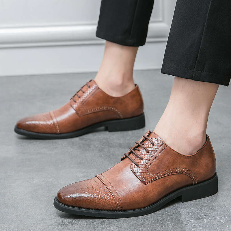 Large White 2023 Spring and Autumn Men's Business Dress 38-46 British Leather Wedding Shoes