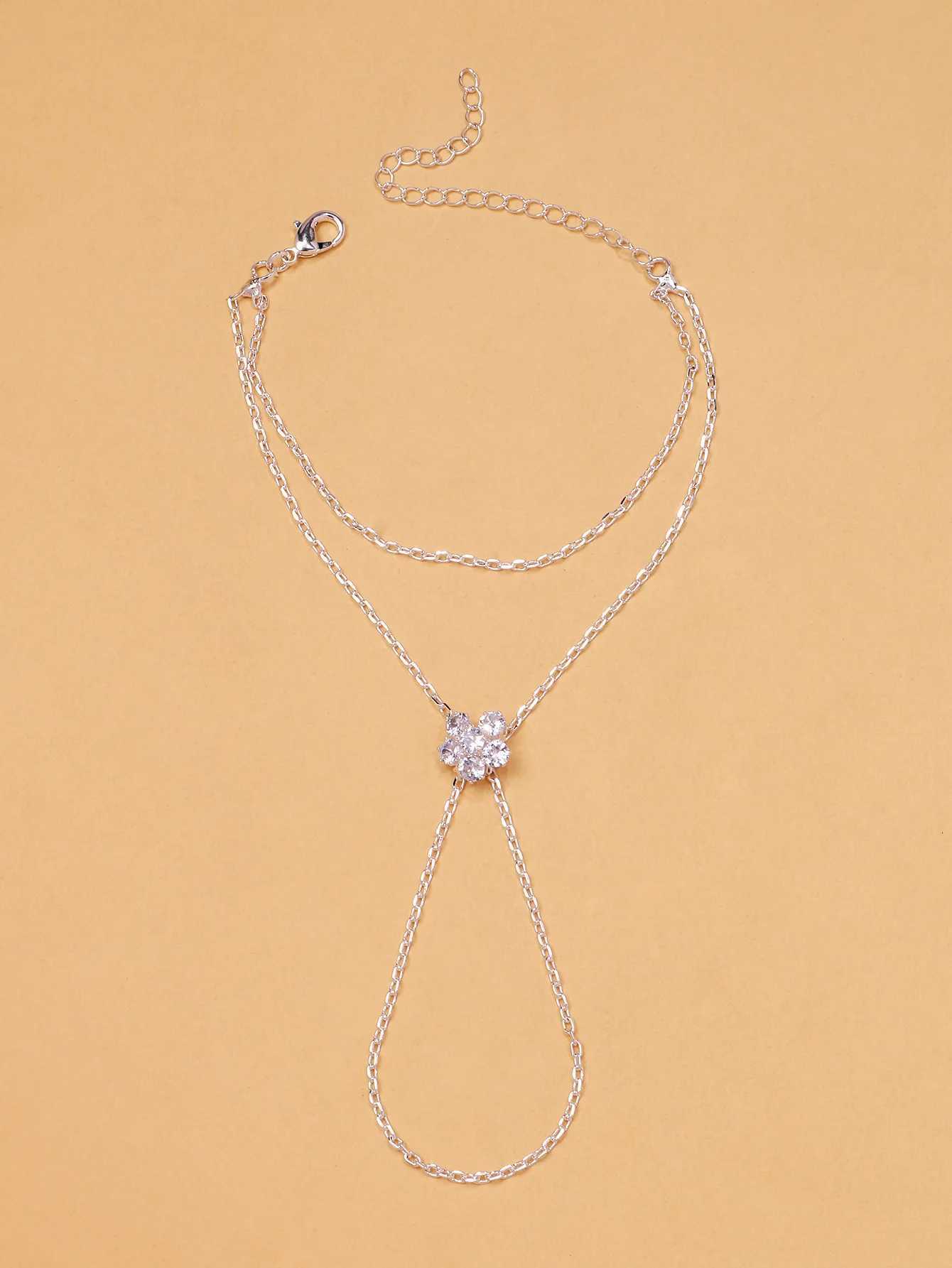 A New European and American Diamond-studded Finger Bracelet for Women Fashionable and Gigh-end Bride Hand Chain for WomenXJ251105