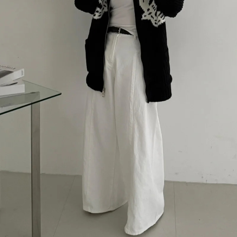 REALEFT SpringSummer Retro Folded Denim Wide Leg Pants High Waist Street Wash Casual Full Length Jeans for Women 250403