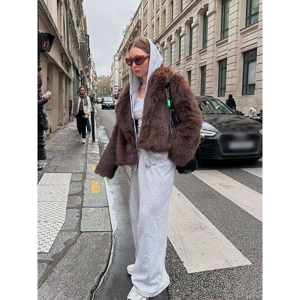 Warm Winter Fur Woman Coats Turn-Down Collar Solid Color Short Jackets Long Sleeves Fluffy Thick Top Fashion Women Loose Jacket