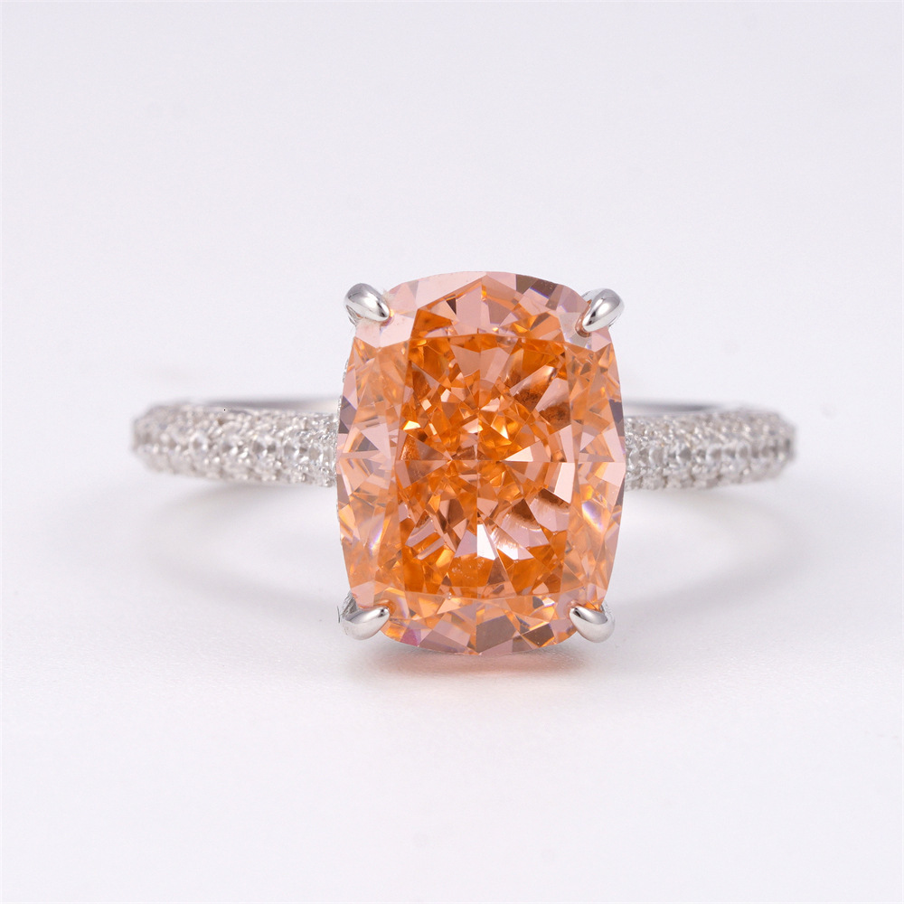 Luxury Women Side Stones Prong Setting Moissanite 5ct Oval 9*12mm 925 Silver Engagement Ring