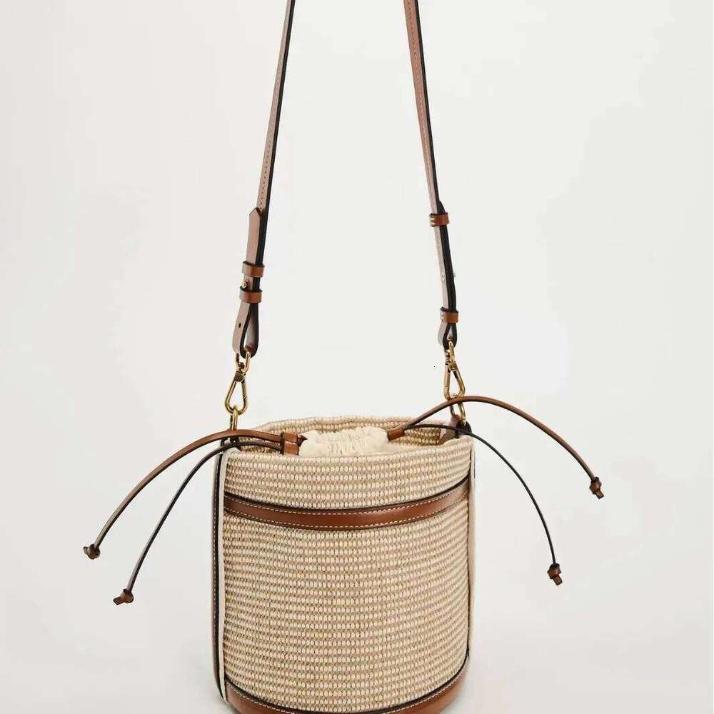 Designer Straw Bucket Bag Weave Women Handbags Panelled Shoulder Crossbody Bags Casual Summer Beach Small Tote Purses 251105