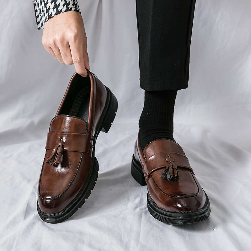 Large British for men, sizes 38-46, new business shoes, men's tassels, trendy casual leather shoes